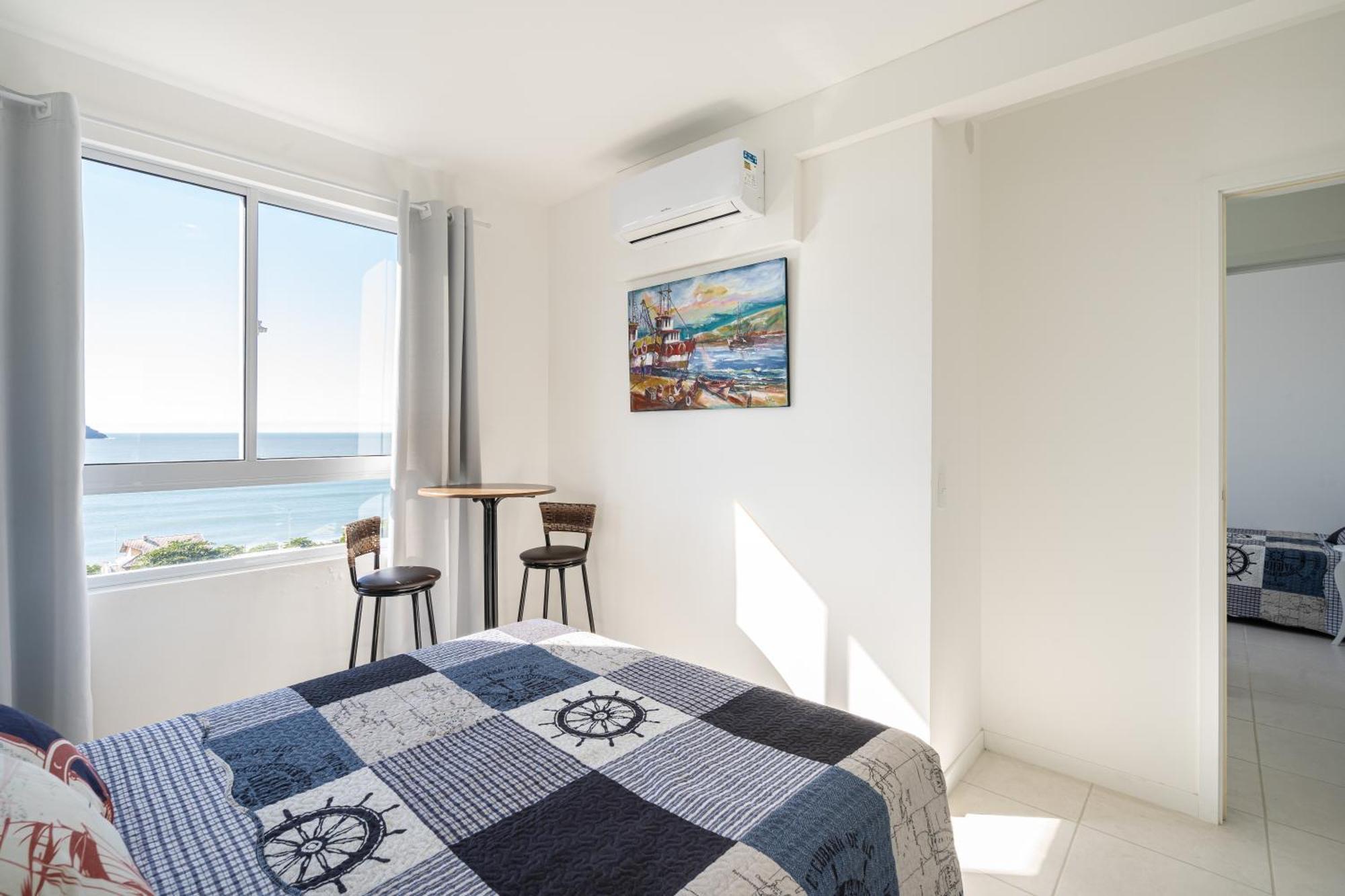Apartamentos Piçarras: Beachfront Comfort with Pool and 24/7 Security Exterior photo
