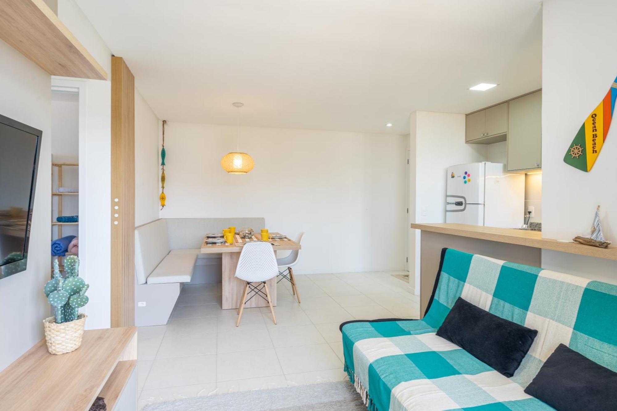 Apartamentos Piçarras: Beachfront Comfort with Pool and 24/7 Security Room photo